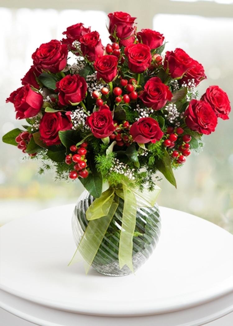 Vazoda Aşk Gülleri